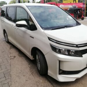 Toyota Voxy / Noha